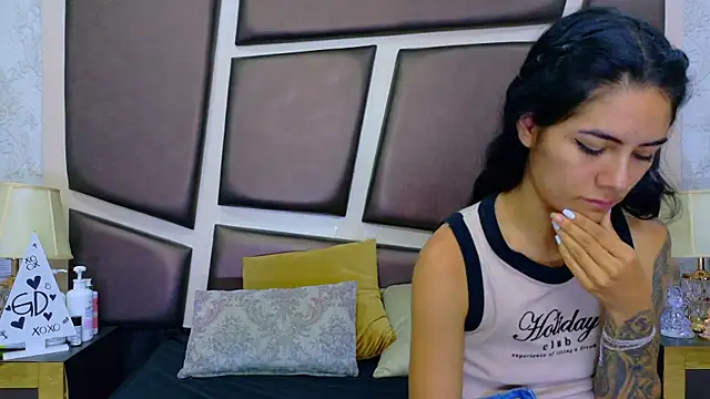 NicoleEsposito online show from May 2, 2026, 12:10 pm