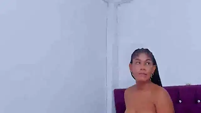 Snapshot of AlisonJaimes chatting on February 11, 2026, 9:03 pm AlisonJaimes online show from February 11, 2026, 9:03 pm