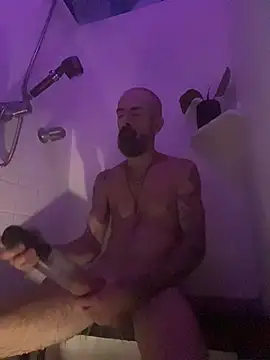 Snapshot of HandyBro chatting on October 22, 2025, 8:03 am HandyBro online show from October 22, 2025, 8:03 am