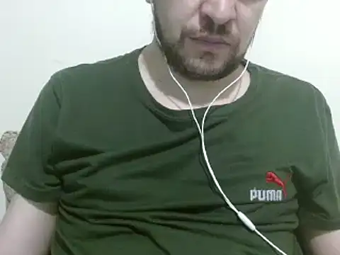 Snapshot of camiloking1720 chatting on February 24, 2025, 8:47 pm camiloking1720 online show from February 24, 2025, 8:47 pm