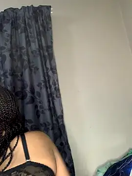 cardibabe online show from December 14, 2025, 9:42 pm