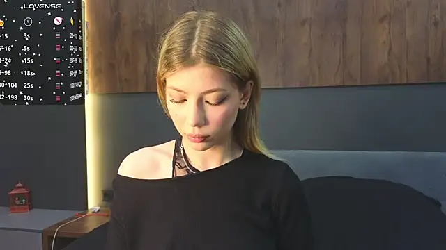 Rainaslater online show from February 3, 2025, 9:29 pm