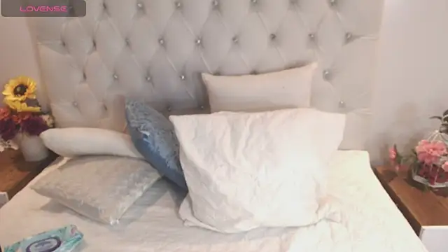 brithany rousee online show from October 14, 2025, 12:06 pm