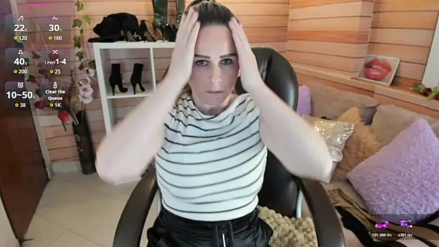 Snapshot of Victoria_collins_1 chatting on December 4, 2025, 12:26 pm Victoria collins 1 online show from December 4, 2025, 12:26 pm