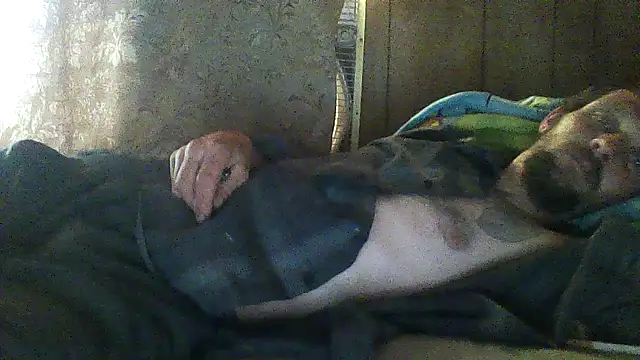 Snapshot of luke_thighwalker2469 chatting on November 8, 2025, 12:14 am luke thighwalker2469 online show from November 8, 2025, 12:14 am