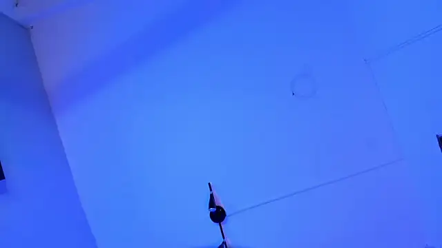 ALICEPOIXXXON online show from October 11, 2025, 10:00 pm