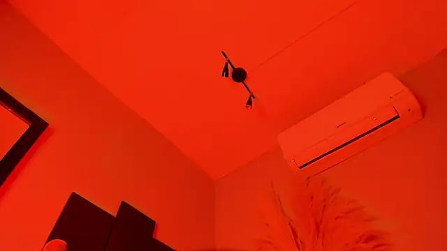 ALICEPOIXXXON online show from October 9, 2025, 11:49 pm