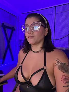 yey bdsm online show from December 16, 2025, 1:04 pm