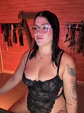 yey bdsm online show from April 5, 2026, 3:19 pm