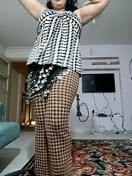 nazii010 online show from November 9, 2025, 6:23 pm