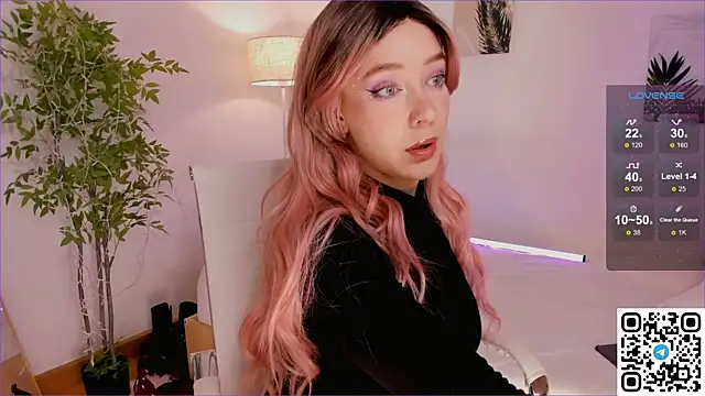 AngelPaull online show from October 17, 2025, 8:10 pm