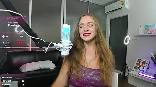 Snapshot of AngelPaull chatting on December 15, 2024, 9:09 pm AngelPaull online show from December 15, 2024, 9:09 pm