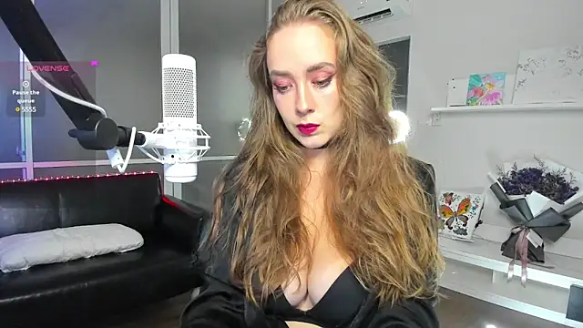Snapshot of AngelPaull chatting on December 17, 2024, 9:05 pm AngelPaull online show from December 17, 2024, 9:05 pm