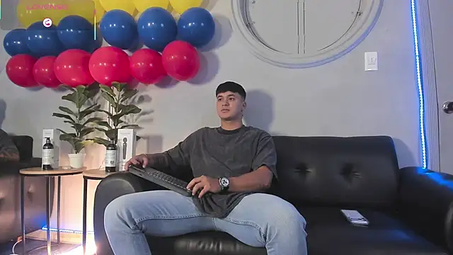 Cristopher strong online show from June 9, 2026, 1:45 pm