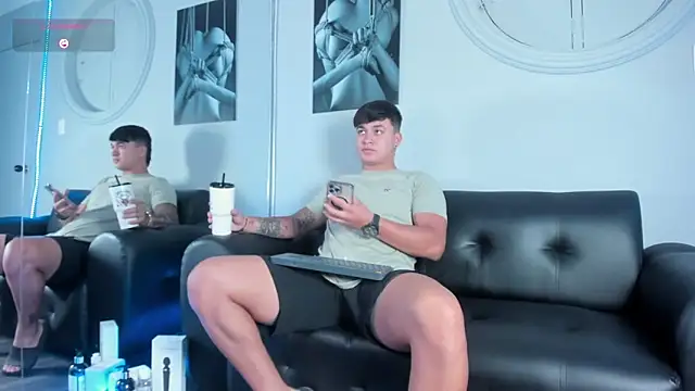 Cristopher strong online show from November 24, 2025, 1:00 pm