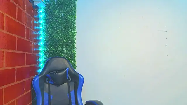 Snapshot of Demitryo chatting on March 4, 2026, 2:30 am Demitryo online show from March 4, 2026, 2:30 am