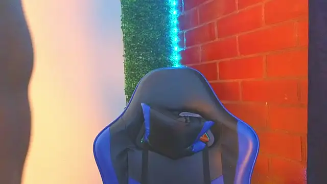 Snapshot of Demitryo chatting on March 9, 2026, 4:05 am Demitryo online show from March 9, 2026, 4:05 am