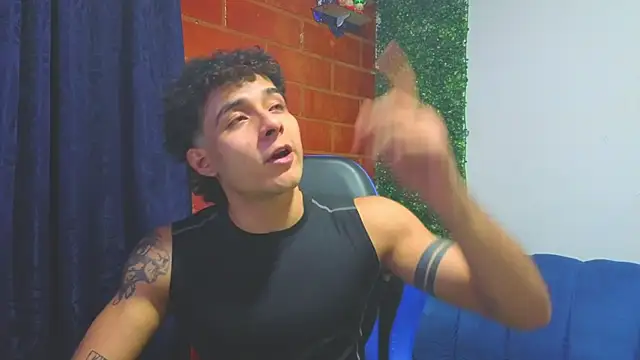 Snapshot of Demitryo chatting on March 6, 2026, 3:56 am Demitryo online show from March 6, 2026, 3:56 am