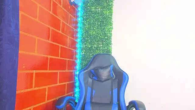 Snapshot of Demitryo chatting on March 22, 2026, 4:27 am Demitryo online show from March 22, 2026, 4:27 am