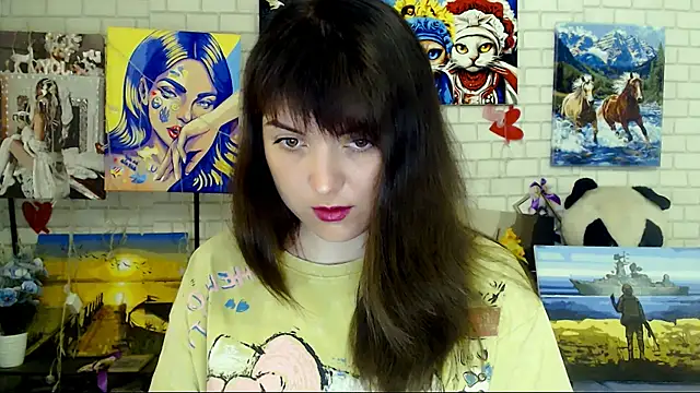 Darina M  online show from May 5, 2026, 4:37 am