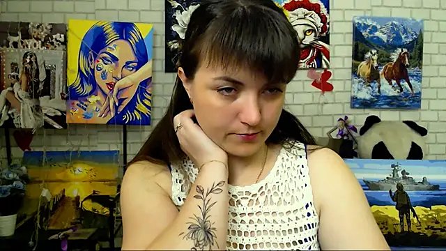 Darina M  online show from April 23, 2026, 4:41 am