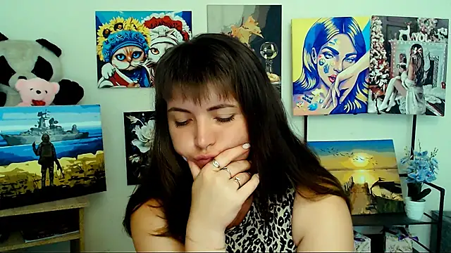 Snapshot of Darina_M_ chatting on July 7, 2026, 7:23 am Darina M online show from July 7, 2026, 7:23 am