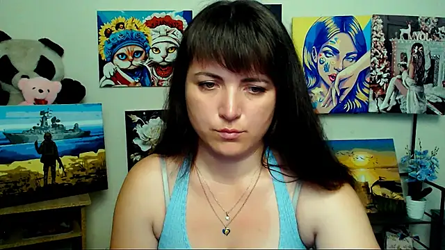 Snapshot of Darina_M_ chatting on June 25, 2026, 4:32 am Darina M online show from June 25, 2026, 4:32 am