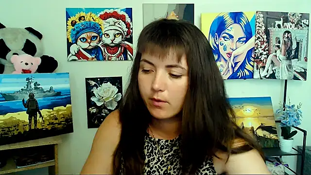 Snapshot of Darina_M_ chatting on July 7, 2026, 6:47 am Darina M online show from July 7, 2026, 6:47 am