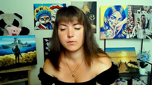 Snapshot of Darina_M_ chatting on July 1, 2026, 4:57 am Darina M online show from July 1, 2026, 4:57 am