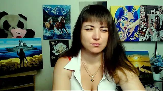 Snapshot of Darina_M_ chatting on July 19, 2026, 4:32 am Darina M online show from July 19, 2026, 4:32 am