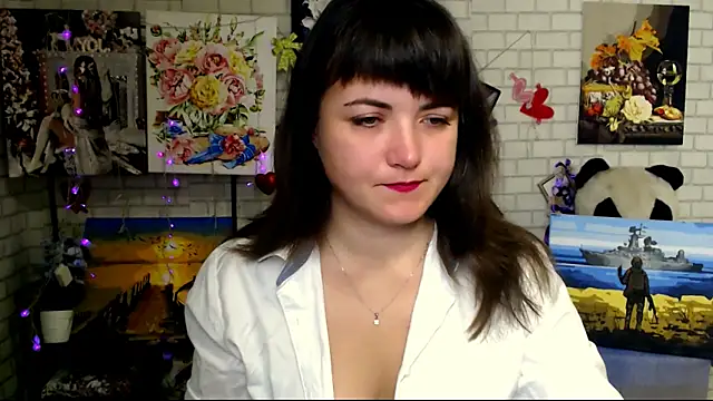 Snapshot of Darina_M_ chatting on October 15, 2025, 4:44 am Darina M online show from October 15, 2025, 4:44 am