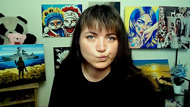 Snapshot of Darina_M_ chatting on June 24, 2026, 4:33 am Darina M online show from June 24, 2026, 4:33 am