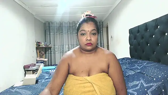 Indianmayaxoxo online show from November 15, 2025, 6:12 pm