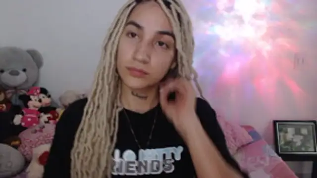 mandy berrys online show from October 21, 2025, 2:11 am