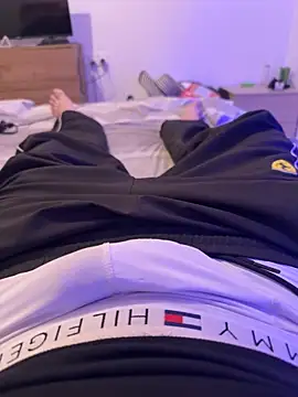 Snapshot of Goosebumps_21 chatting on December 15, 2025, 7:31 pm Goosebumps 21 online show from December 15, 2025, 7:31 pm