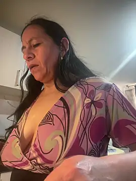 Freya Artemisa online show from February 3, 2026, 7:41 pm