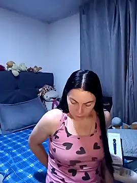 renata hot1 online show from May 2, 2026, 1:00 am