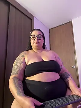 Snapshot of Apriilpeach_ chatting on March 17, 2025, 10:19 pm Apriilpeach online show from March 17, 2025, 10:19 pm