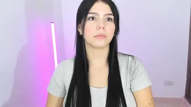 Snapshot of Natasha_su_ chatting on November 18, 2025, 8:23 pm Natasha su online show from November 18, 2025, 8:23 pm