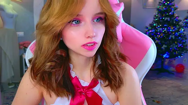 Snapshot of b4by_LoL1 chatting on December 14, 2025, 3:39 pm b4by LoL1 online show from December 14, 2025, 3:39 pm