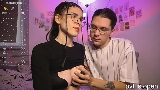 Snapshot of passiondesire_ chatting on November 9, 2025, 9:13 am passiondesire online show from November 9, 2025, 9:13 am