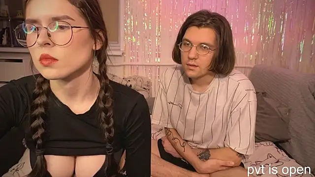 Snapshot of passiondesire_ chatting on March 11, 2026, 4:12 pm passiondesire online show from March 11, 2026, 4:12 pm