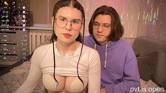 Snapshot of passiondesire_ chatting on March 4, 2026, 3:42 pm passiondesire online show from March 4, 2026, 3:42 pm