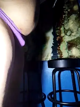 Snapshot of MiamiBang chatting on December 20, 2025, 8:28 am MiamiBang online show from December 20, 2025, 8:28 am