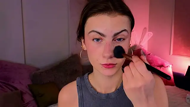 Snapshot of tomorrows_day chatting on October 25, 2025, 9:37 pm tomorrows day online show from October 25, 2025, 9:37 pm