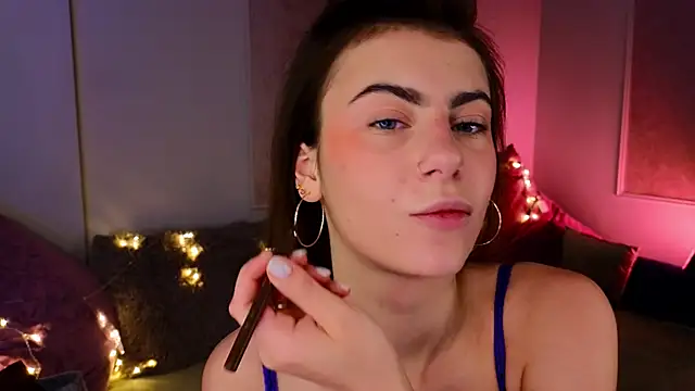 Snapshot of tomorrows_day chatting on November 15, 2025, 9:19 pm tomorrows day online show from November 15, 2025, 9:19 pm