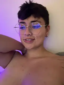 Snapshot of Ashley_Chriss chatting on February 23, 2025, 8:22 pm Ashley Chriss online show from February 23, 2025, 8:22 pm