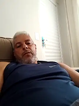 Snapshot of gordonunes chatting on May 18, 2026, 1:05 pm gordonunes online show from May 18, 2026, 1:05 pm