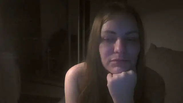 Snapshot of AnnaDiamond1 chatting on October 15, 2025, 10:29 pm AnnaDiamond1 online show from October 15, 2025, 10:29 pm