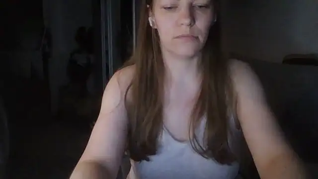 AnnaDiamond1 online show from June 20, 2026, 9:42 pm